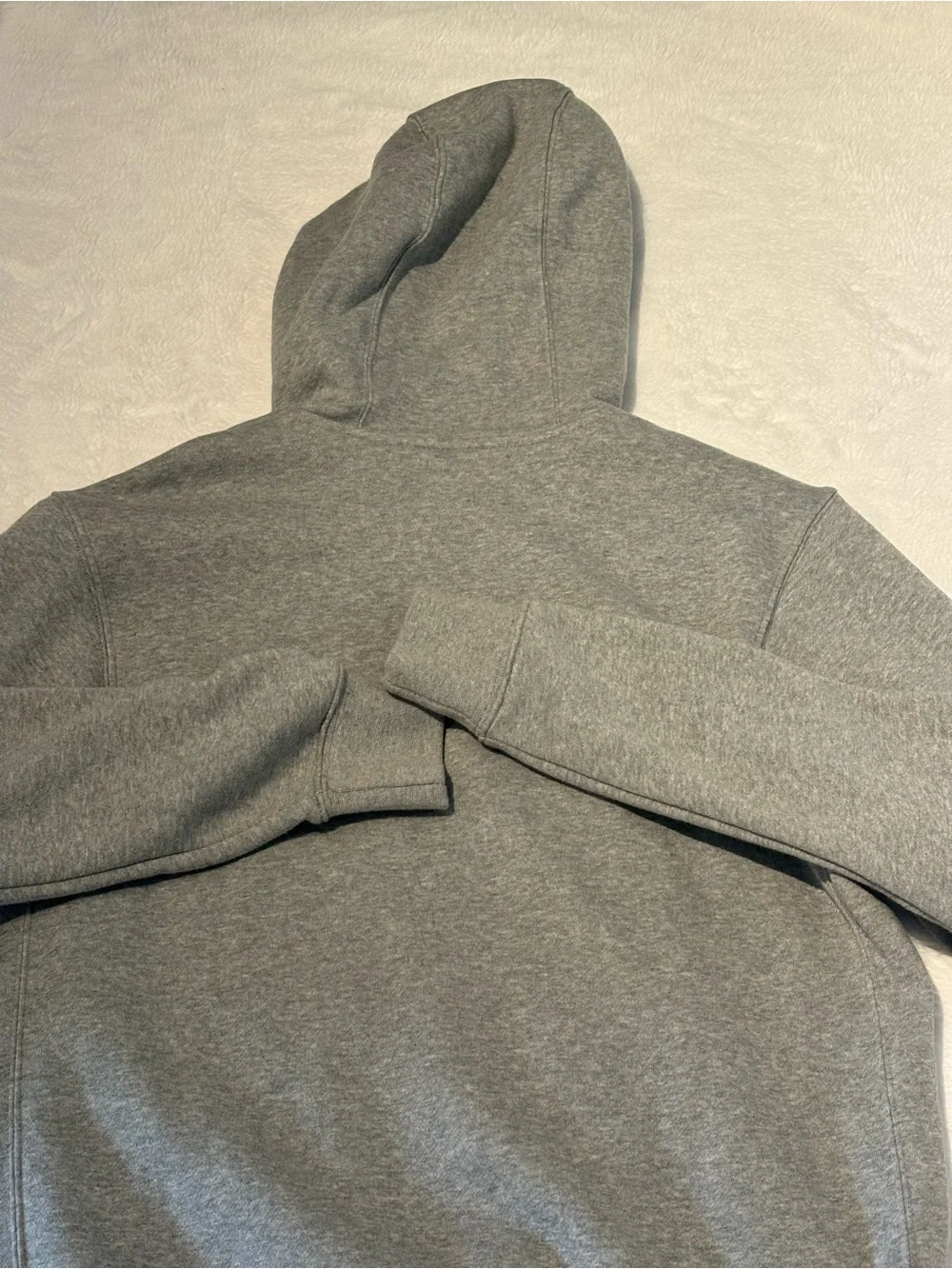 Nike Men’s Grey Pullover Hoodie